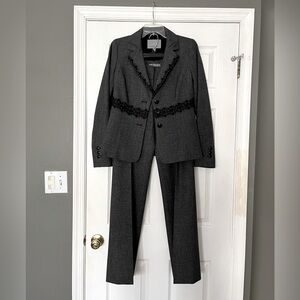 Elegant Classiques Entier Charcoal Gray Blazer and Pants Set
